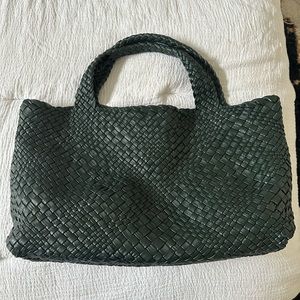 Falor dark green woven tote bag